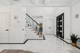 52 Cortland Ave, Hicksville, NY 11801 - Photo 5