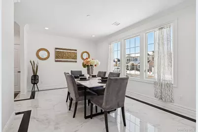 52 Cortland Avenue, Hicksville, NY 11801 - Photo 15