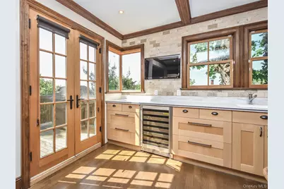 290 8th Avenue, Sea Cliff, NY 11579 - Photo 15