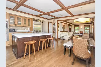 290 8th Avenue, Sea Cliff, NY 11579 - Photo 11