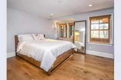 290 8th Avenue, Sea Cliff, NY 11579 - Photo 35