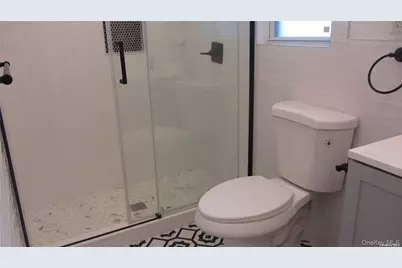 367 Columbus Parkway, East Williston, NY 11501 - Photo 5