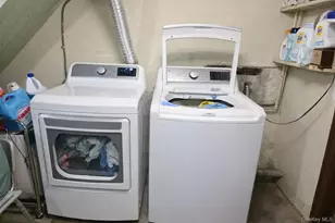 35-03 24th Ave, Astoria, NY 11103 - Photo 13