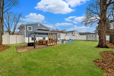 312 W 20th Street, Deer Park, NY 11729 - Photo 27