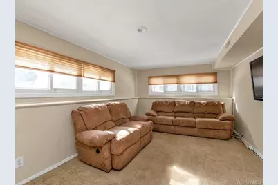 1360 Wilson Road, East Meadow, NY 11554 - Photo 9