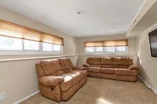 1360 Wilson Rd, East Meadow, NY 11554 - Photo 9