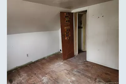 33 Parkway Boulevard, Wyandanch, NY 11798 - Photo 23