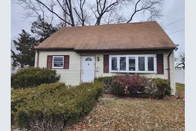 33 Parkway Boulevard, Wyandanch, NY 11798 - Photo 1