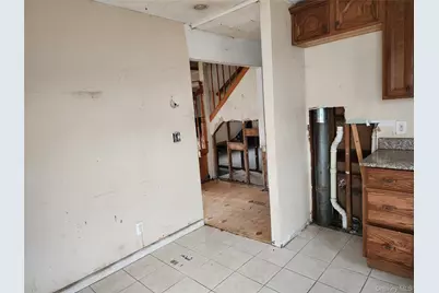 33 Parkway Boulevard, Wyandanch, NY 11798 - Photo 13