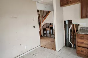 33 Parkway Blvd, Wyandanch, NY 11798 - Photo 13