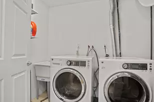 38 Kathwood Rd, White Plains, NY 10607 - Photo 31