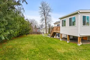 38 Kathwood Rd, White Plains, NY 10607 - Photo 41