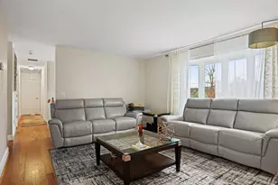 38 Kathwood Rd, White Plains, NY 10607 - Photo 7