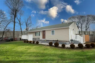 505 Madison Avenue, Brentwood, NY 11717 - Photo 3