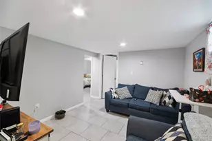 505 Madison Ave, Brentwood, NY 11717 - Photo 17