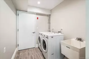 233-25 38th Dr, Douglaston, NY 11363 - Photo 11