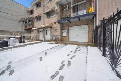 831 E 221st Street, Bronx, NY 10467 - Photo 3