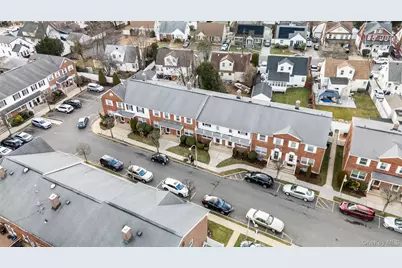 678 Front Street #E, Hempstead, NY 11550 - Photo 21