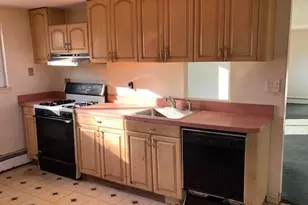 18 Lark Dr, Centereach, NY 11720 - Photo 5