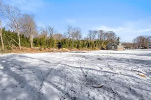 450 Munsell Rd, Patchogue, NY 11772 - Photo 25