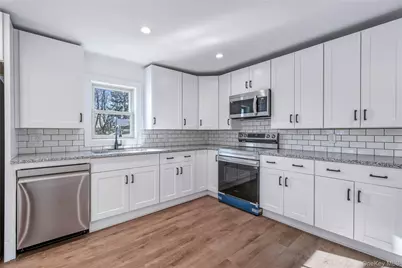 450 Munsell Road, Patchogue, NY 11772 - Photo 13