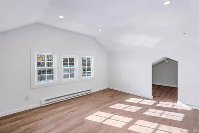 450 Munsell Road, Patchogue, NY 11772 - Photo 21