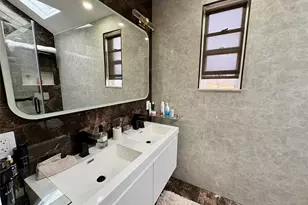 264-48 Langston Ave, Glen Oaks, NY 11004 - Photo 13