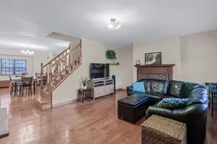 111-09 75th Rd, Forest Hills, NY 11375 - Photo 3