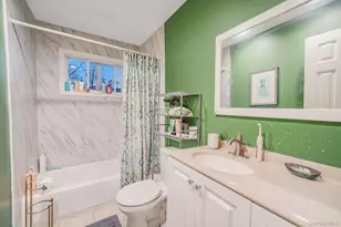 50 Meadowbrook Dr, Brentwood, NY 11717 - Photo 11