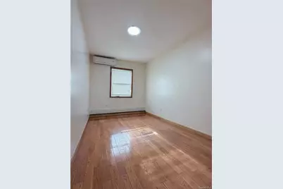 152-12 Peck Avenue, Flushing, NY 11355 - Photo 5