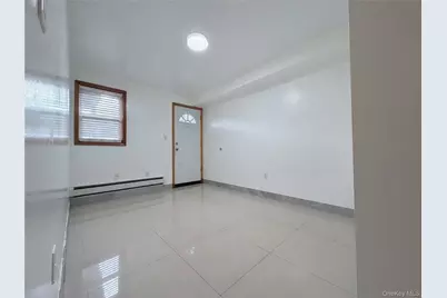 152-12 Peck Avenue, Flushing, NY 11355 - Photo 13