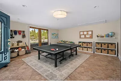 180 Kneeland Avenue, Yonkers, NY 10705 - Photo 41