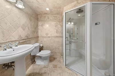 180 Kneeland Avenue, Yonkers, NY 10705 - Photo 39