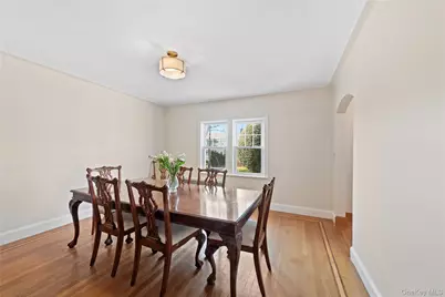 180 Kneeland Avenue, Yonkers, NY 10705 - Photo 13