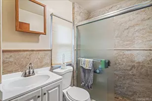 117-22 142nd Pl, Jamaica, NY 11436 - Photo 13