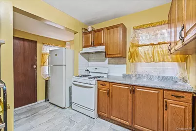 11722 142nd Place, Jamaica, NY 11436 - Photo 7