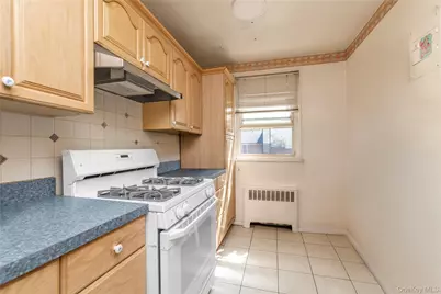 60-58 251st Street #2, Little Neck, NY 11362 - Photo 7