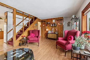 375 Laurel Rd, Pearl River, NY 10965 - Photo 7