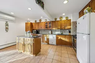 375 Laurel Rd, Pearl River, NY 10965 - Photo 13