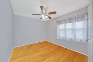 159-51 160th Ave, Howard Beach, NY 11414 - Photo 11