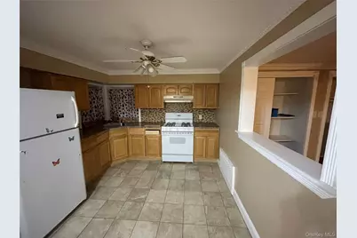 15951 160th Avenue, Howard Beach, NY 11414 - Photo 17