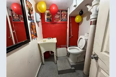 3840 Linden Place, Hempstead, NY 11550 - Photo 11