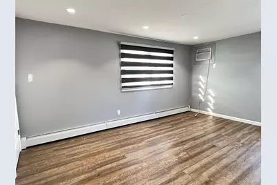 137 Center Lane, Levittown, NY 11756 - Photo 9