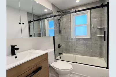 137 Center Lane, Levittown, NY 11756 - Photo 15
