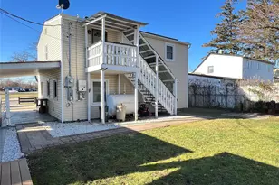 137 Center Ln, Levittown, NY 11756 - Photo 17