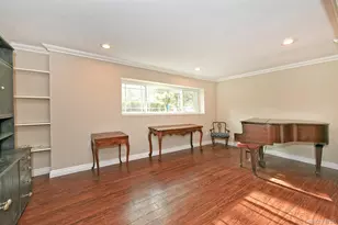 63 Gabriele Dr, East Norwich, NY 11732 - Photo 21