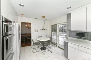 63 Gabriele Dr, East Norwich, NY 11732 - Photo 11