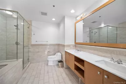 1 Renaissance Square #10D, White Plains, NY 10601 - Photo 17