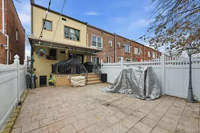 63-45 77th Place, Middle Village, NY 11379 - Photo 25