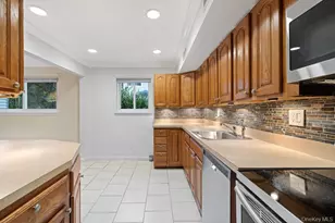 208 Harris Rd, Bedford Hills, NY 10507 - Photo 9